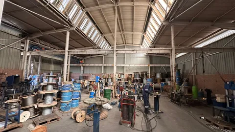 27 Crucible Rd, Heriotdale has a 1176m² Warehouse Available To Let (28)